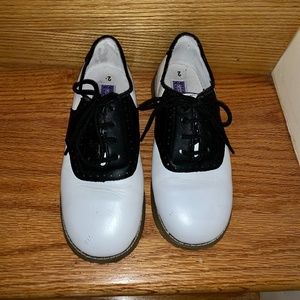 L’amour kids saddle Oxfords sz 2